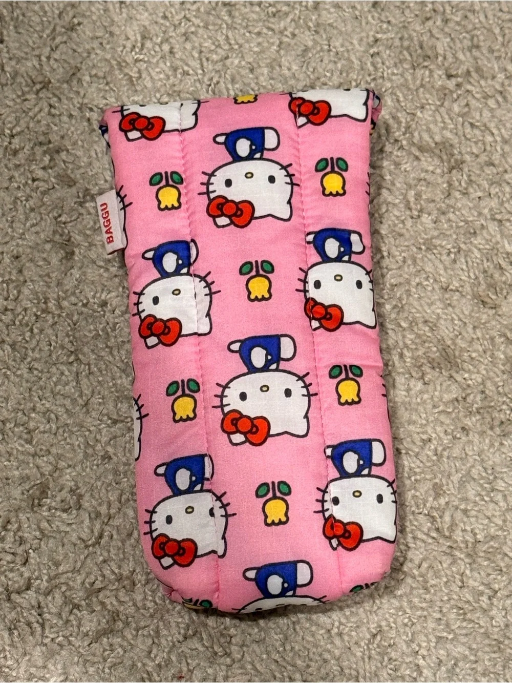 BAGGU Hello Kitty Pink Quilted Sunglass Slip